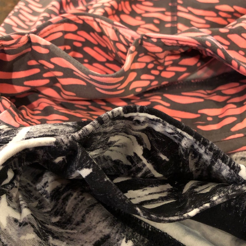 Nwot Set Of Two Calvin Klein Performance Capris S… - image 4